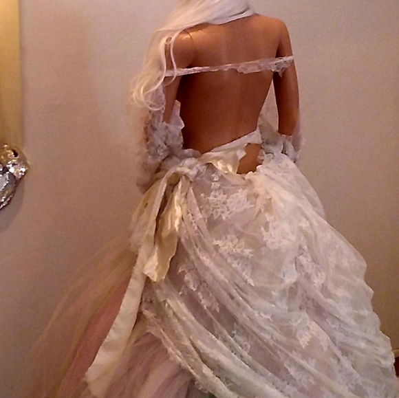 LEAH Ivory Rainbow Lace Tulle Wedding Ballgown Set - Picture 13 of 15